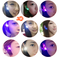 Aretes Luces LED parpadeantes | 2 UNIDADES