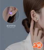 Aretes Luces LED parpadeantes | 2 UNIDADES