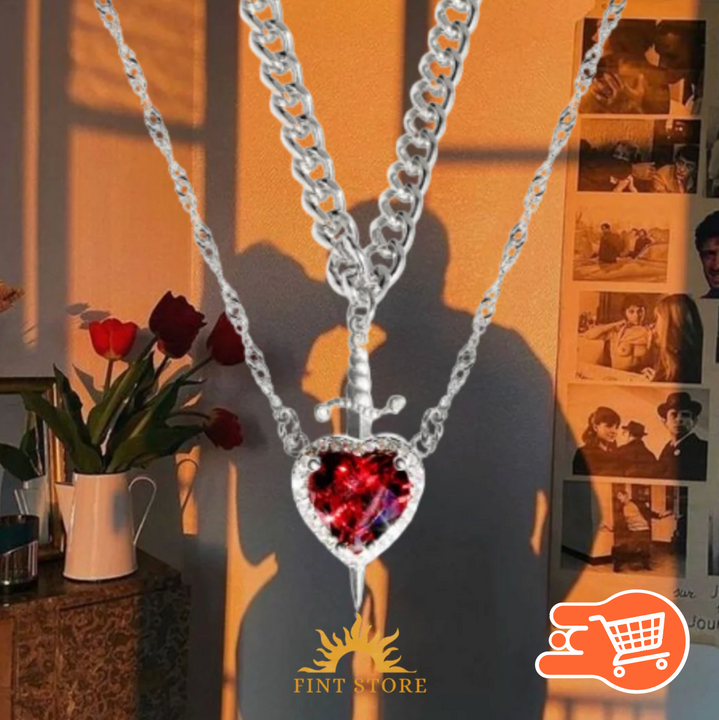 Collares corazón y espada