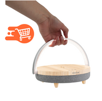 Altavoz de madera clara