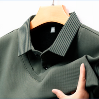 Conjunto de camisa de cuello a rayas