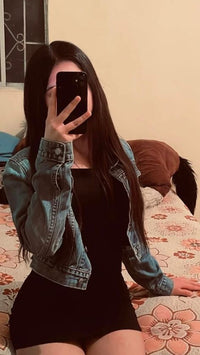 Camila R