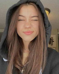 Camila R