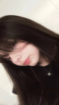 Camila R