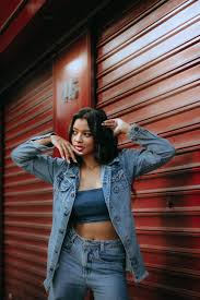 Camila R