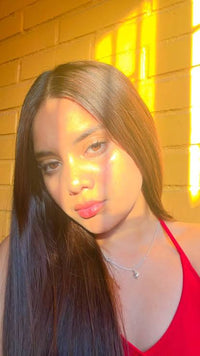 Camila R