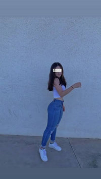 Camila R