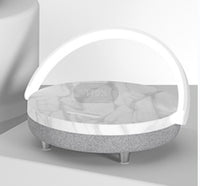 Altavoz de madera clara