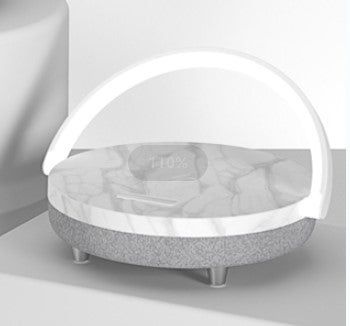 Altavoz de madera clara